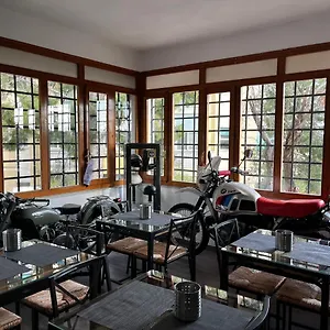 Bmb Bed Motor Bike Bed & Breakfast